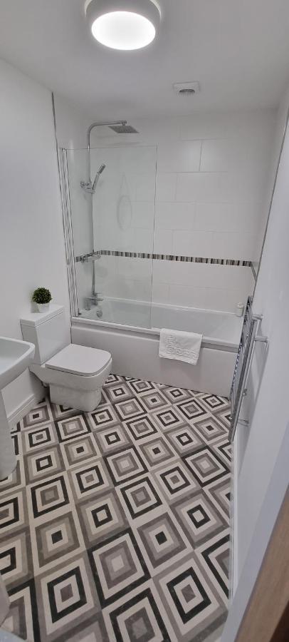 Fab 2Bedroom Apartment- Free Parking, 5Mins From City Centre, Portland Rd Ne2 1Dj Ньюкасл-апон-Тайн Екстер'єр фото