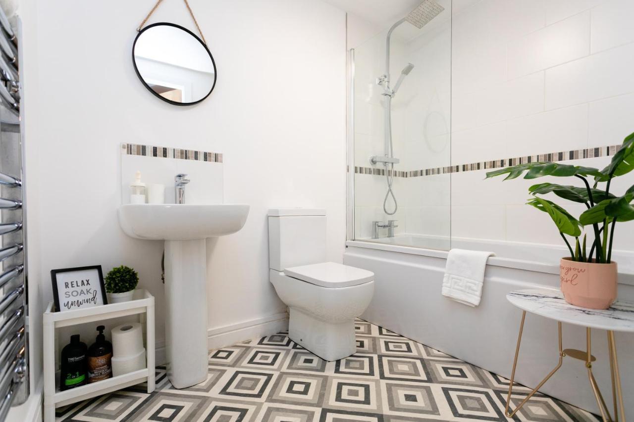 Fab 2Bedroom Apartment- Free Parking, 5Mins From City Centre, Portland Rd Ne2 1Dj Ньюкасл-апон-Тайн Екстер'єр фото